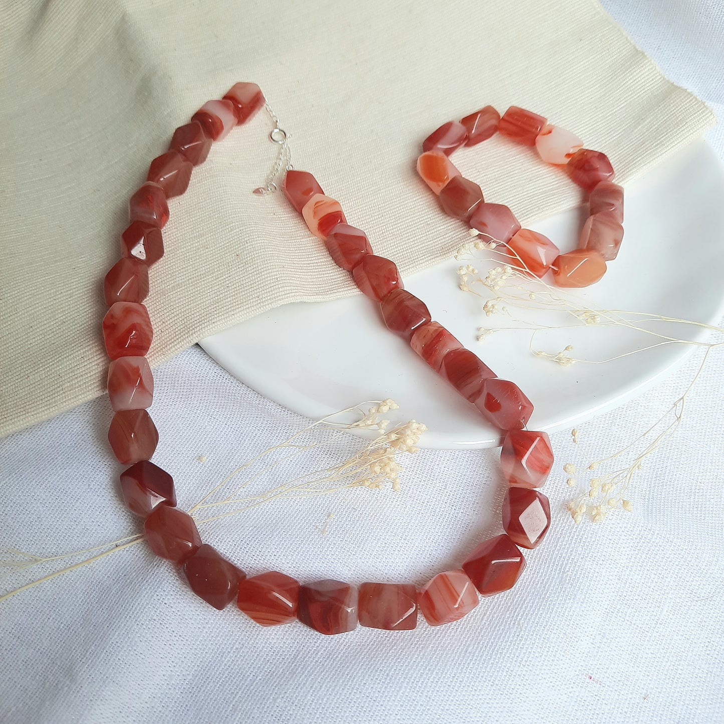 Pulsera de Carneola con piedras facetadas