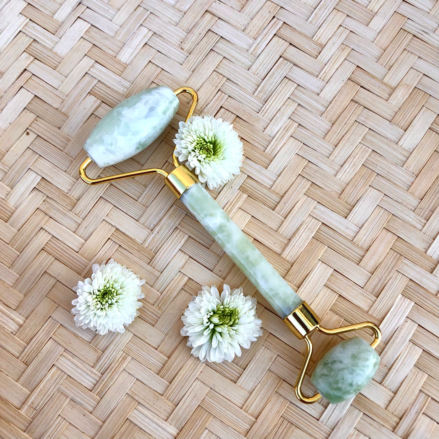 Masajeador facial de Jade