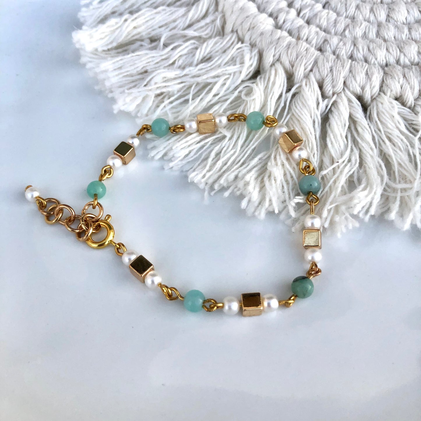 Pulsera de Amazonita con perlas y broche