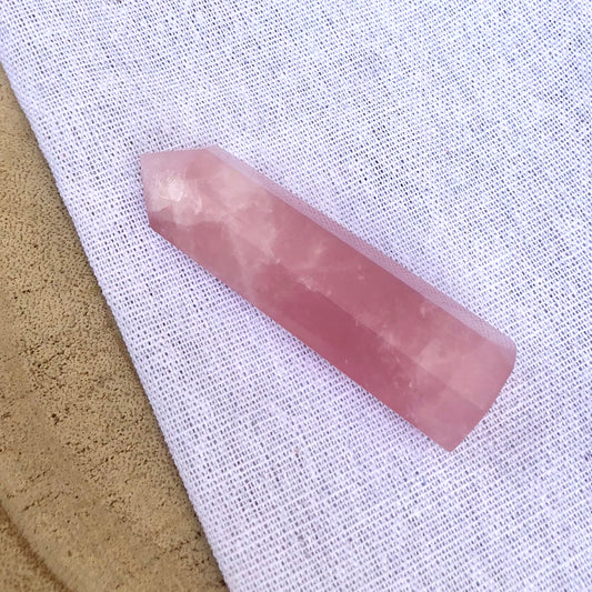 Punta de Cuarzo Rosa de 7,5 cm