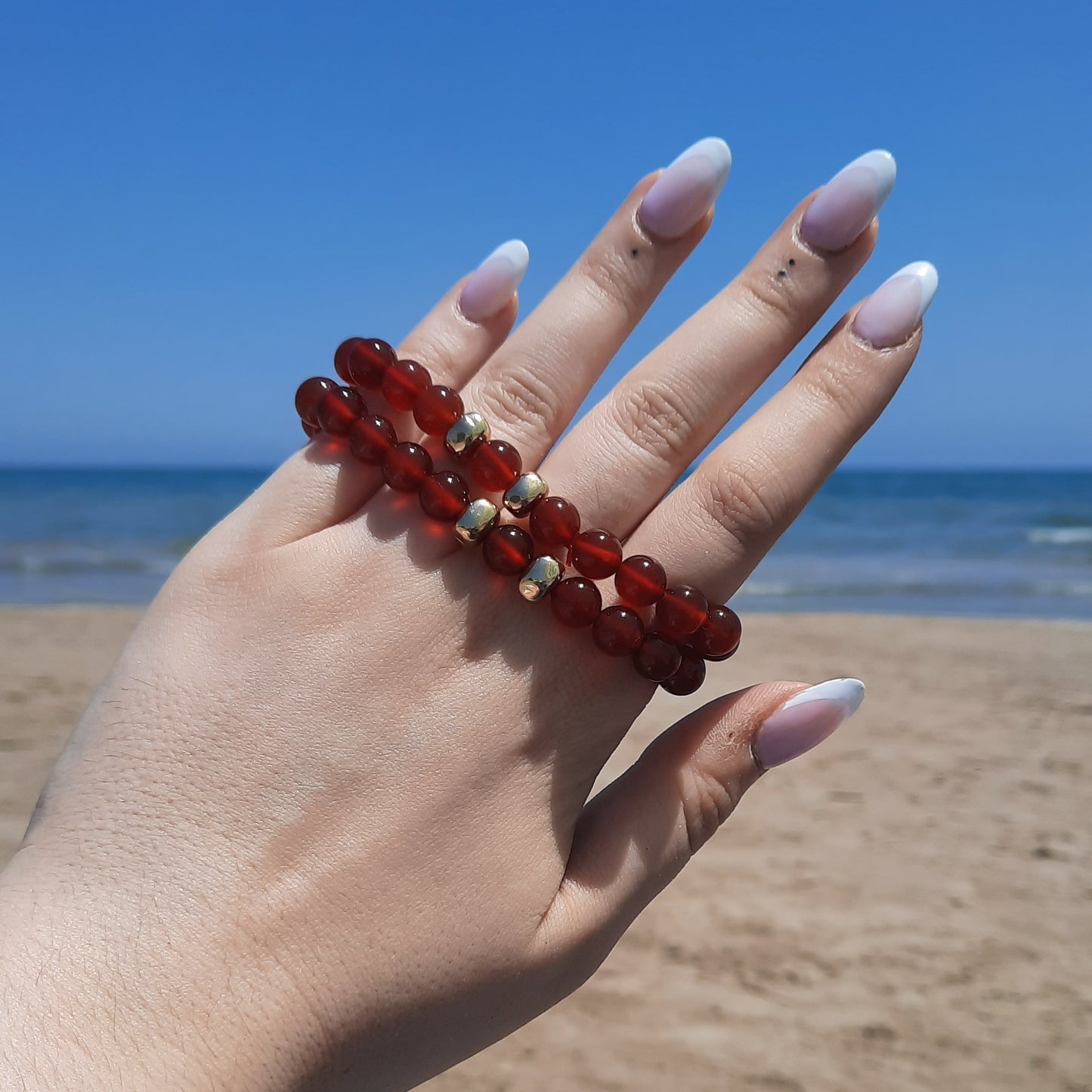 Pulsera de Carneola y dorado - bolas de 8 mm